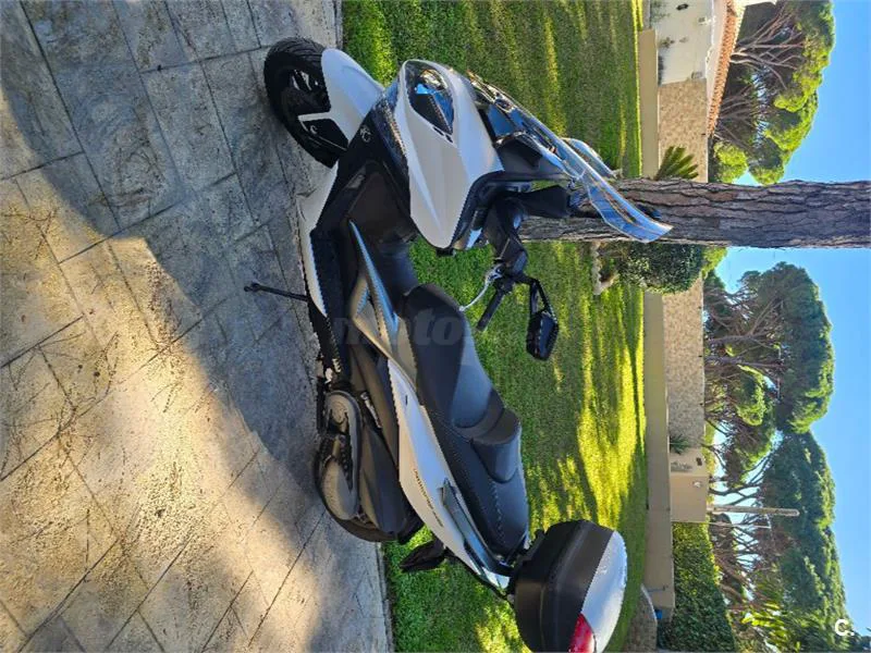 Kymco Xciting 400i – Vista 2