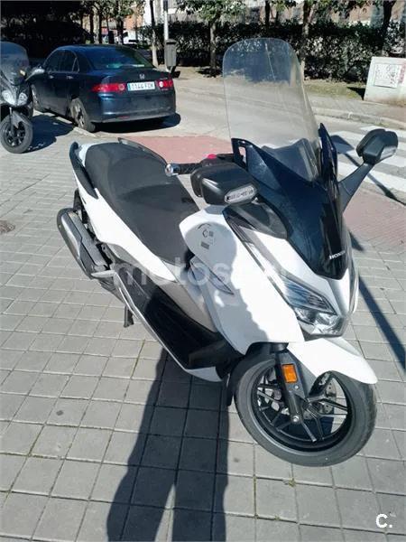 Honda Forza – Vista 2