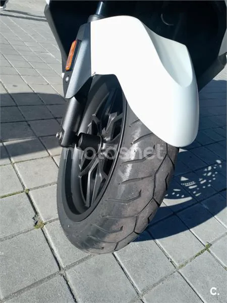 Honda Forza – Vista 10