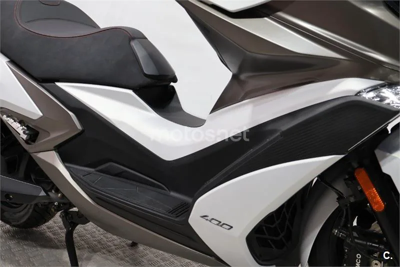 Kymco Xciting VS 400 – Vista 12