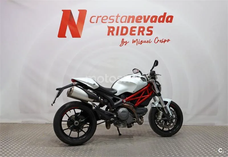 Ducati Monster 796 – Vista 11