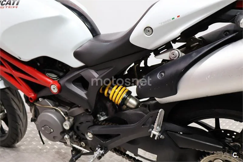 Ducati Monster 796 – Vista 14