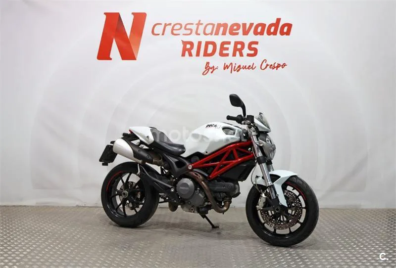 Ducati Monster 796 – Vista 6