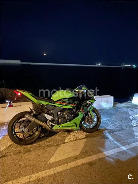 Kawasaki Ninja ZX-6R – Vista 3
