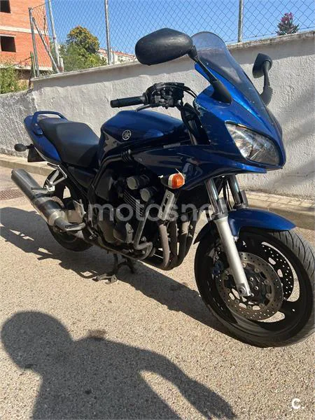 Yamaha FZS 600 Fazer 1900 € 2004 Madrid - 1