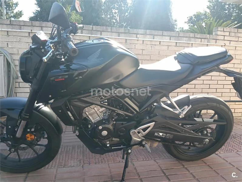 Honda CB 125 R – Vista 3