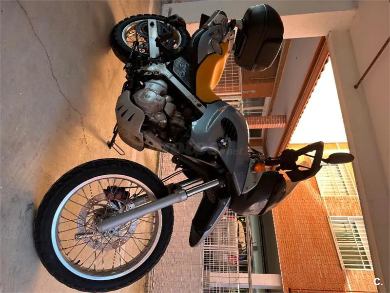 BMW F 650 CS – Vista 7