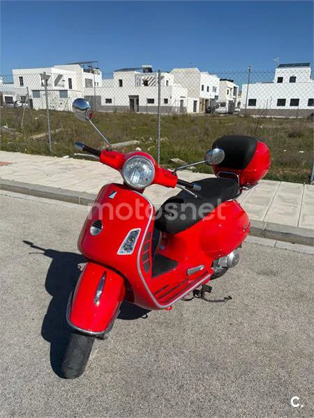 Vespa GTS 125 3300 € 2008 Sevilla - 2