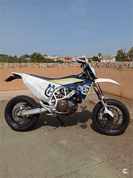 Husqvarna 701 Supermoto - Vista 3
