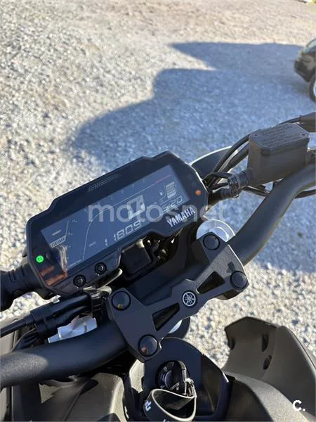 Yamaha MT-125 – Vista 4