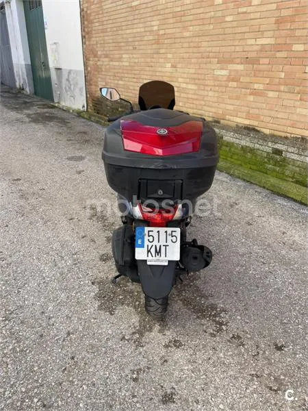 Yamaha NMAX – Vista 6