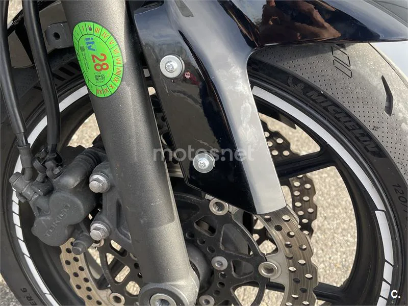 Kawasaki ER 6N – Vista 4