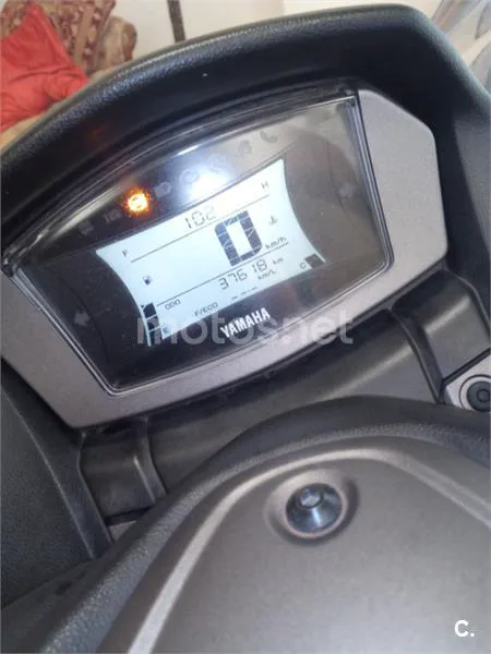 Yamaha NMAX – Vista 5