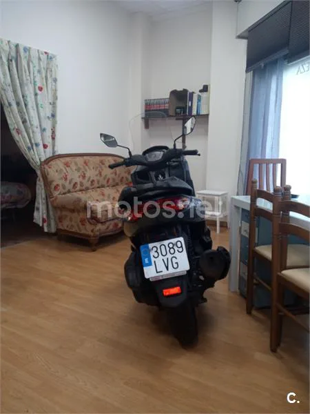 Yamaha NMAX – Vista 6