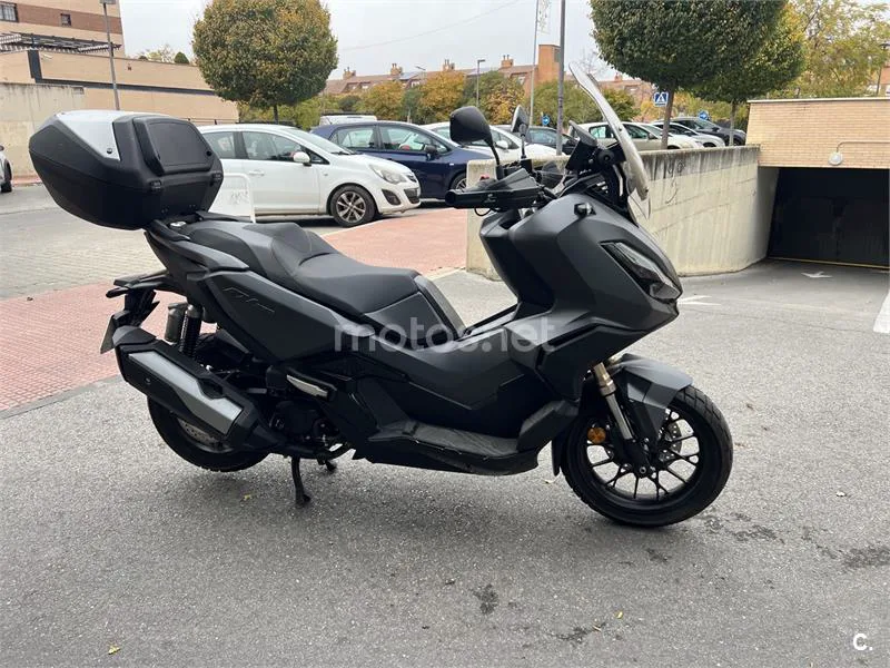 Honda ADV 350 – Vista 2