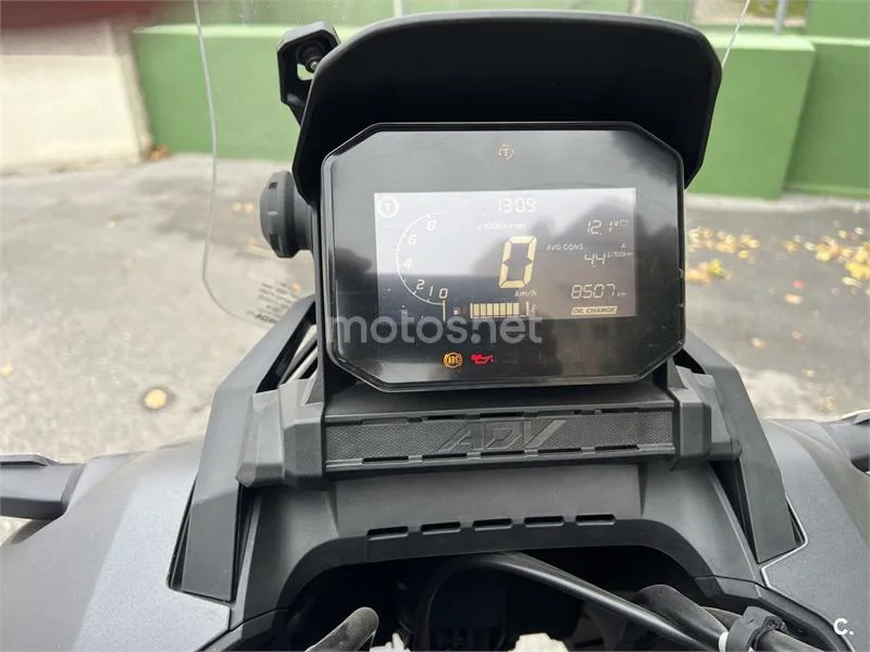 Honda ADV 350 – Vista 7