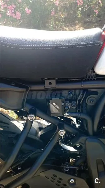 Yamaha XSR700 – Vista 7