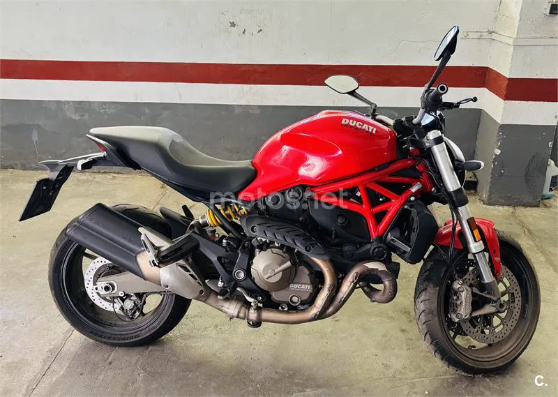 Ducati Monster 821 – Vista 4