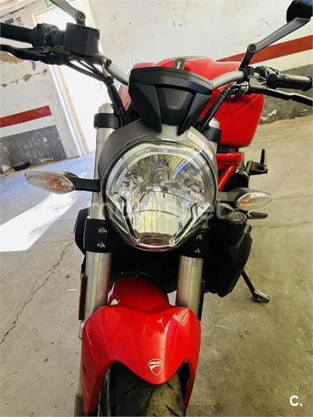 Ducati Monster 821 – Vista 5