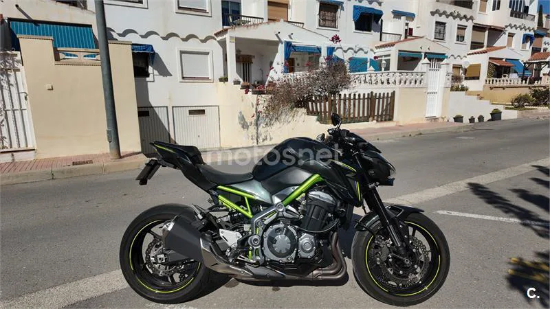 Kawasaki Z 900 – Vista 4