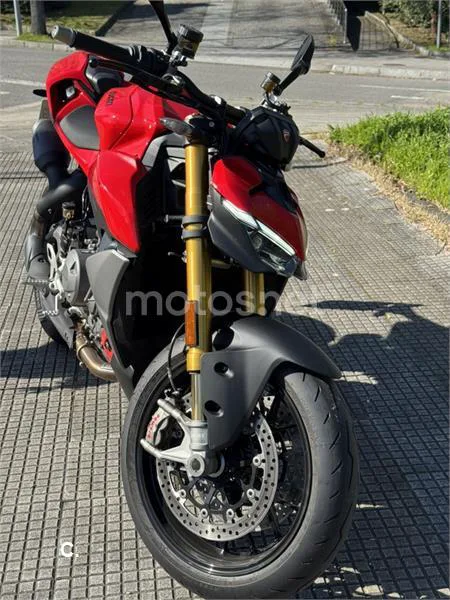 Ducati Streetfighter V2 – Vista 11