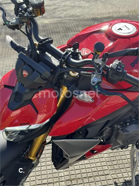 Ducati Streetfighter V2 – Vista 15