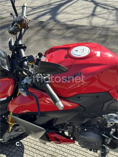 Ducati Streetfighter V2 – Vista 17