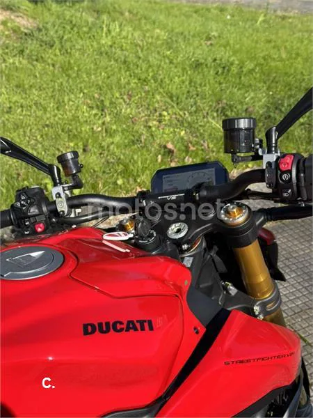 Ducati Streetfighter V2 – Vista 8