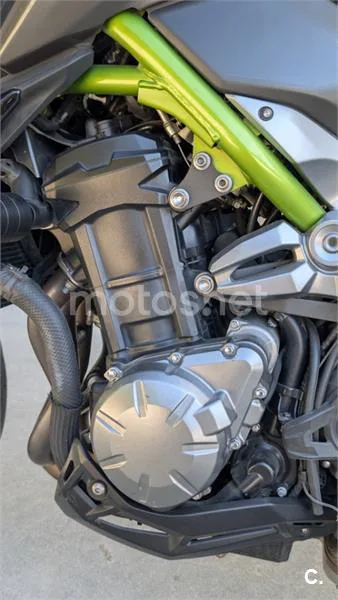 Kawasaki Z 900 – Vista 8