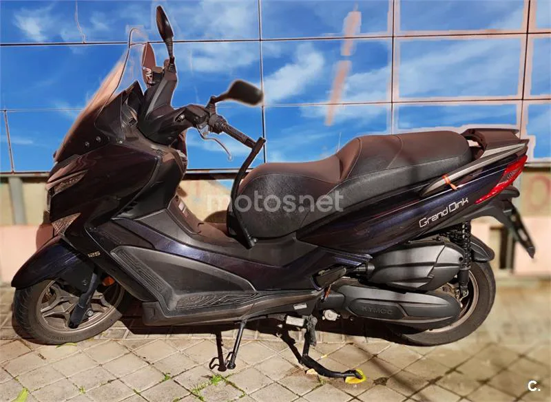 Kymco Grand Dink 125 – Vista 6