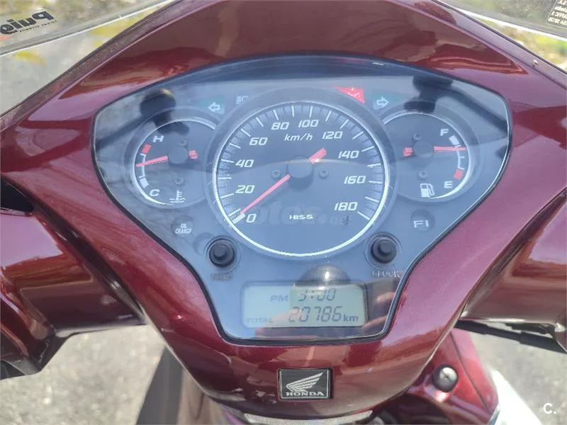 Honda SH300i – Vista 6