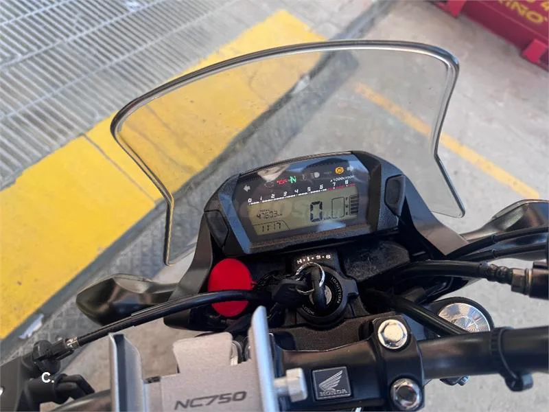 Honda NC 750 S – Vista 7