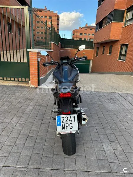 Honda NC 750 X – Vista 4