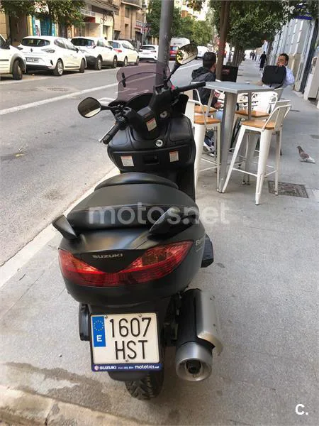 Suzuki Burgman 125 Executive – Vista 5