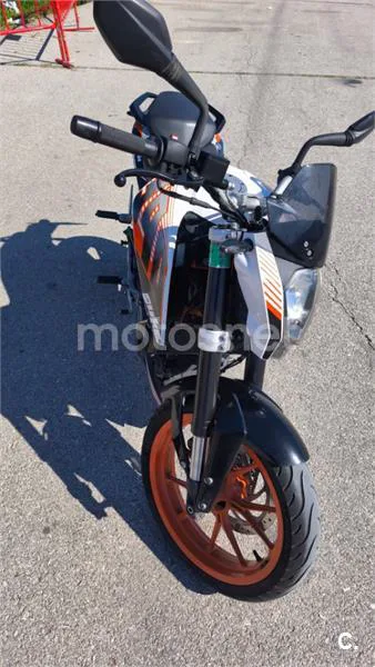 KTM 390 Duke – Vista 6