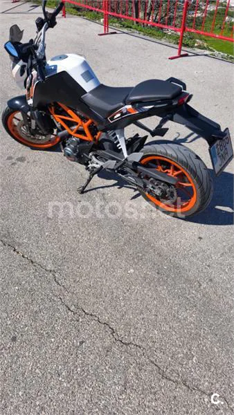 KTM 390 Duke – Vista 10