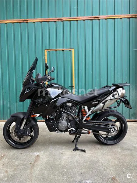KTM 990 SUPERMOTO T – Vista 5