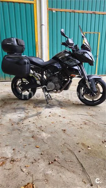 KTM 990 SUPERMOTO T – Vista 7