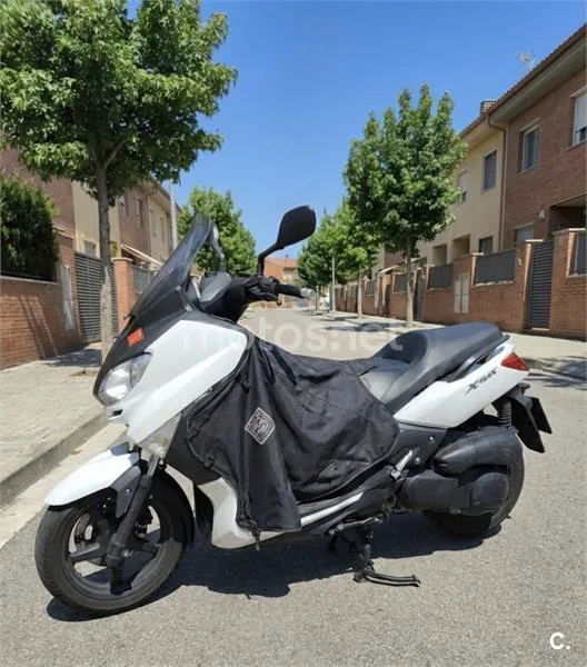 Yamaha XMAX 250 – Vista 2