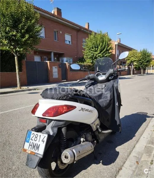 Yamaha XMAX 250 – Vista 3