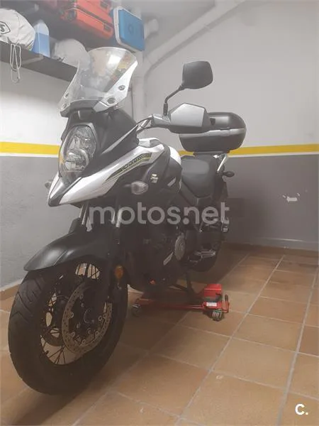 Suzuki V-Strom 650 XT – Vista 2