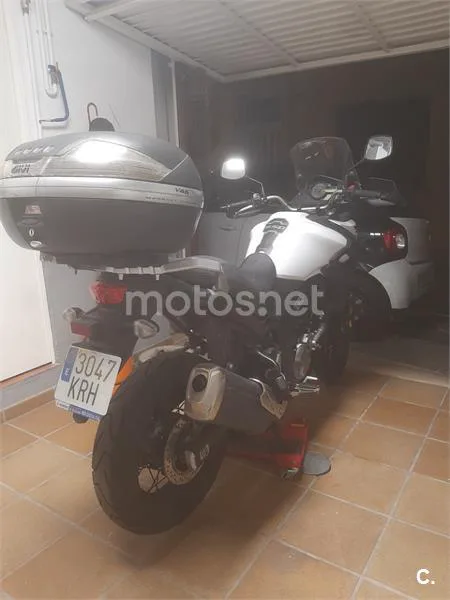 Suzuki V-Strom 650 XT – Vista 3