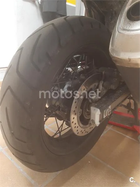 Suzuki V-Strom 650 XT – Vista 6