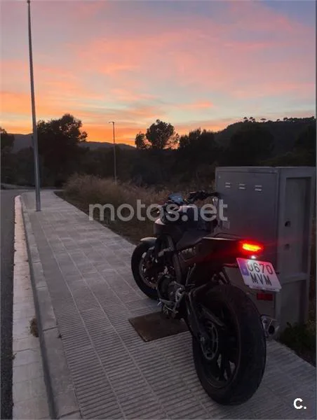 Yamaha MT-125 – Vista 3