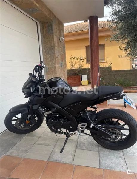Yamaha MT-125 – Vista 6