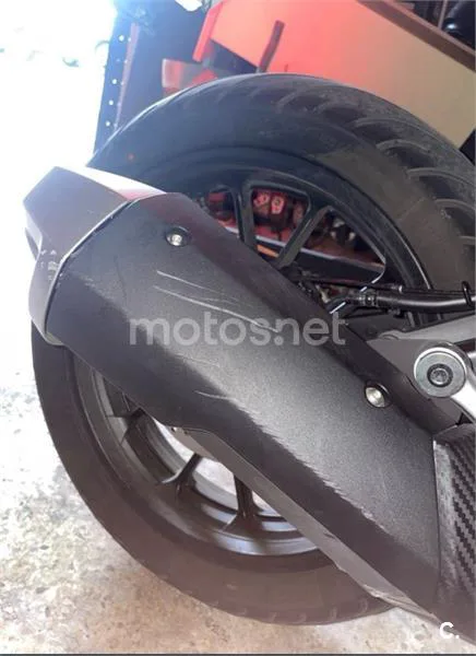 Yamaha MT-125 – Vista 9