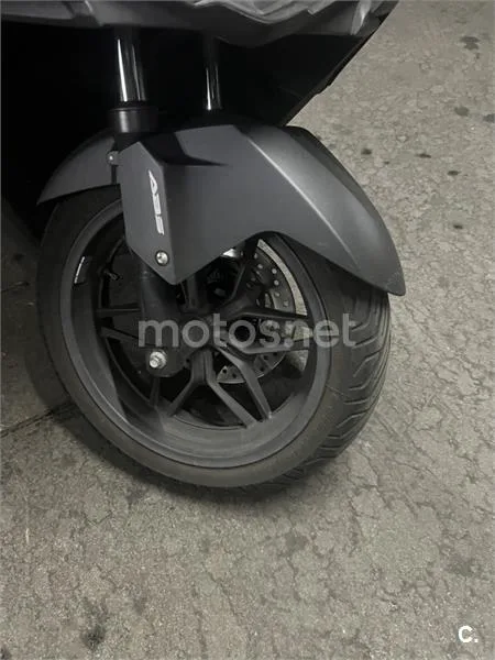 Honda Forza 125 – Vista 4