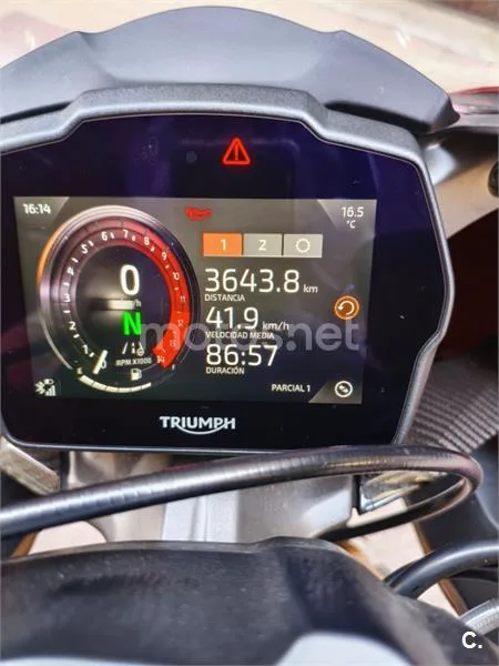 Triumph Speed Triple – Vista 4