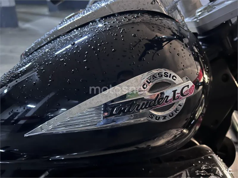 Suzuki Intruder 250 LC – Vista 5