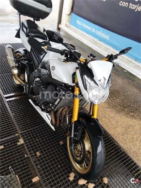 Yamaha FZ8 N – Vista 3